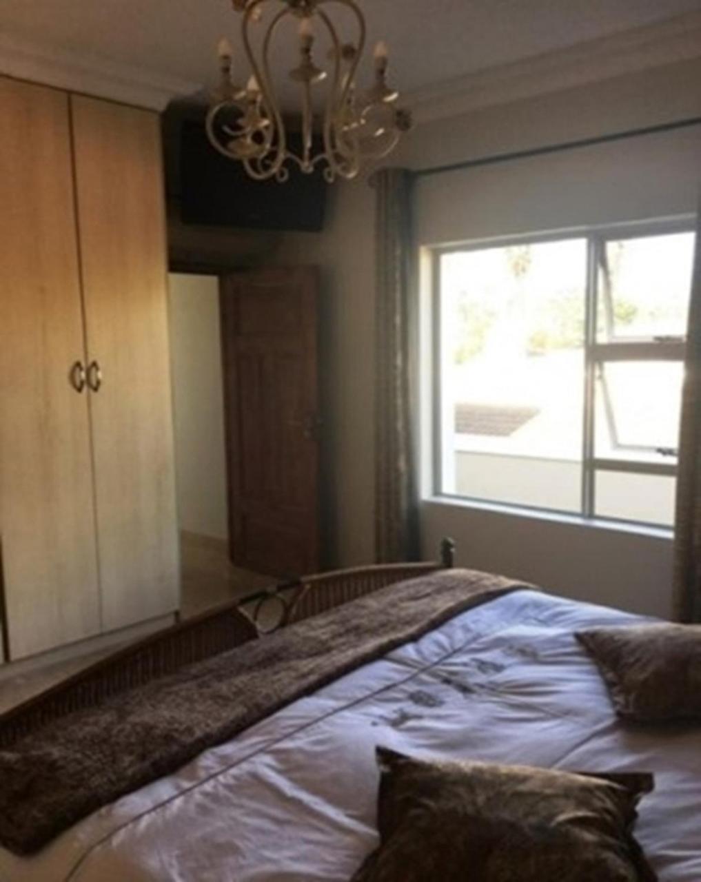 African Palm Cottage And Guesthouse Durbanville Exteriör bild