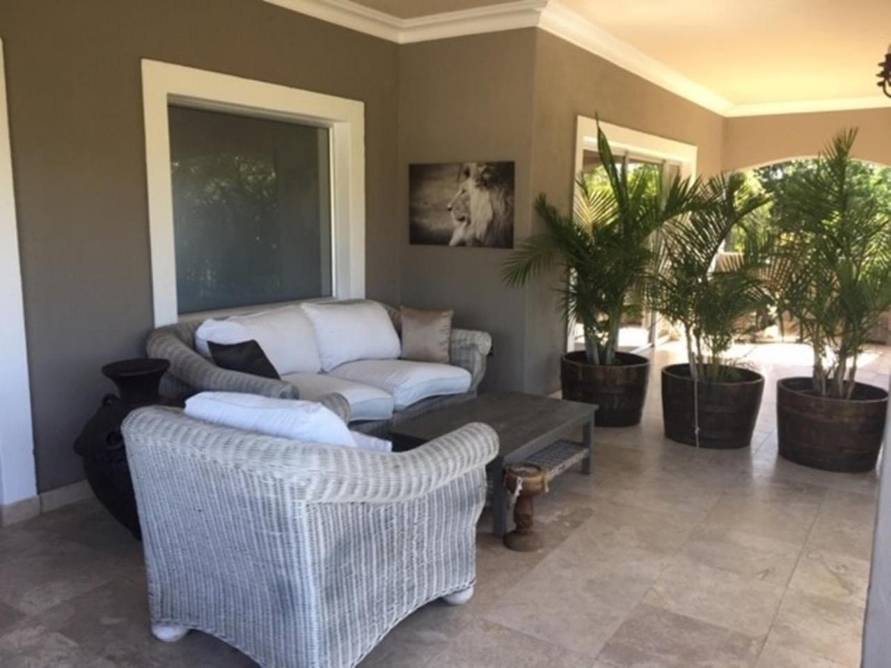 African Palm Cottage And Guesthouse Durbanville Exteriör bild