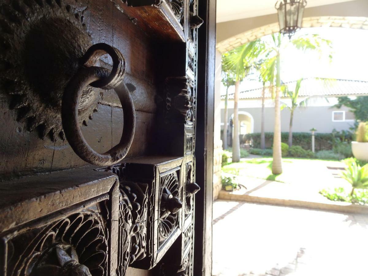 African Palm Cottage And Guesthouse Durbanville Exteriör bild